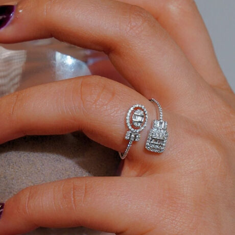 GLIMMERSOUL RING
