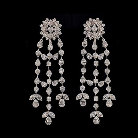AMOURE EARRING